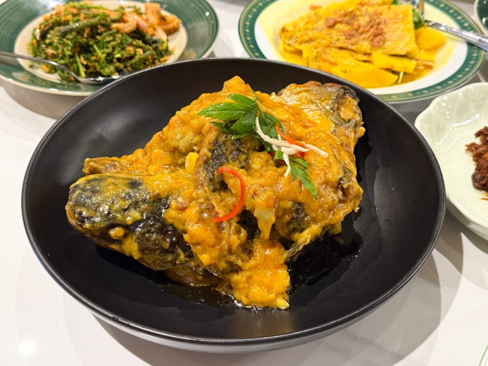 Eat your way around the East Coast at Bangsar’s Rumoh Mekda