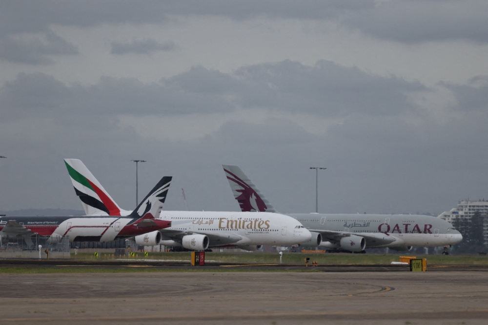 Airlines seen pocketing US$40b windfall as fares stay high despite plunging fuel prices
