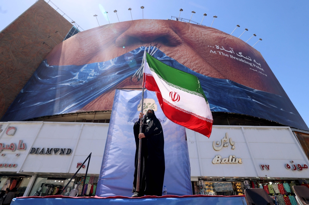 ‘Never return to pre-war conditions’ — Iran sets new rules for Hormuz strait