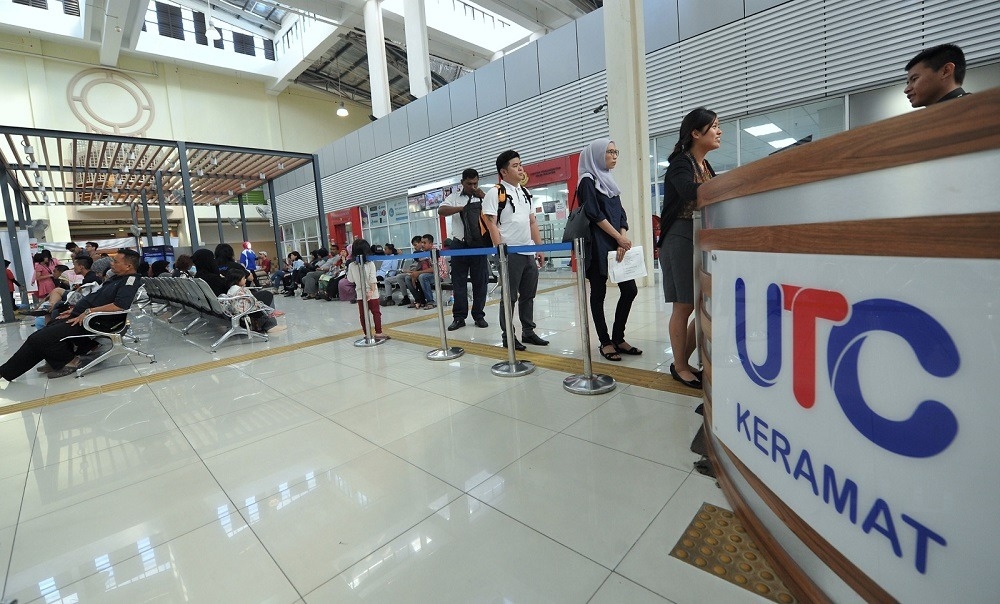 Immigration to close 71 passport counters nationwide for system maintenance, first phase June 26–30