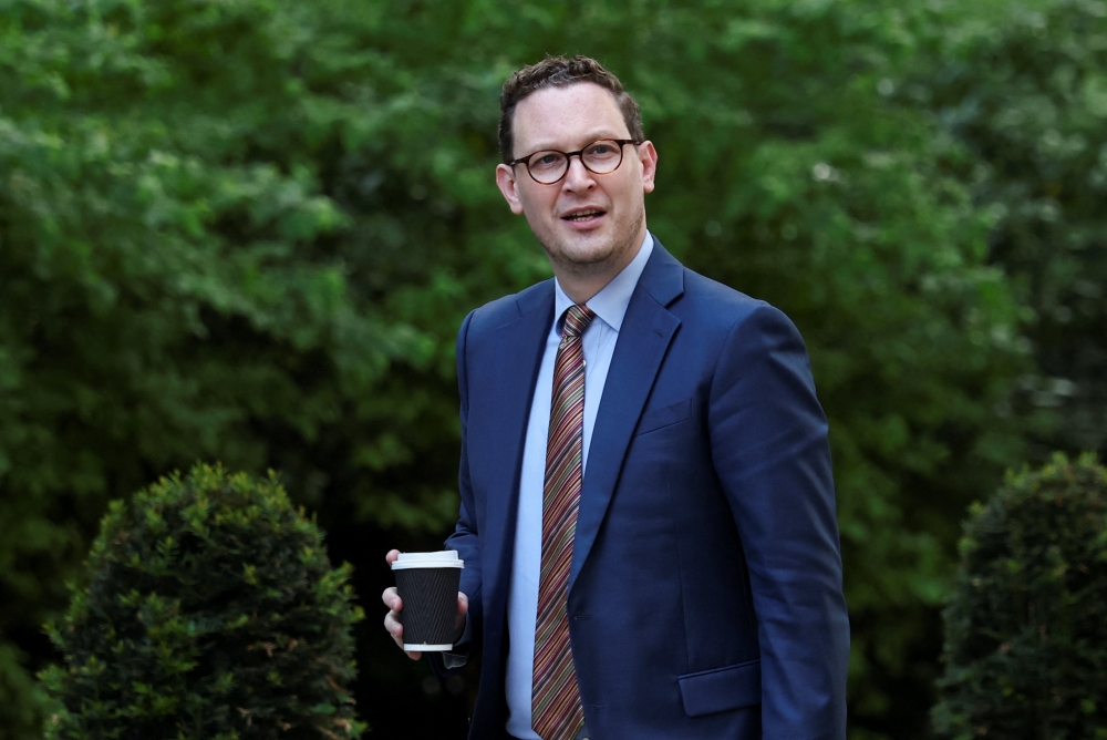 Starmer ally Darren Jones backs Burnham to be next UK PM