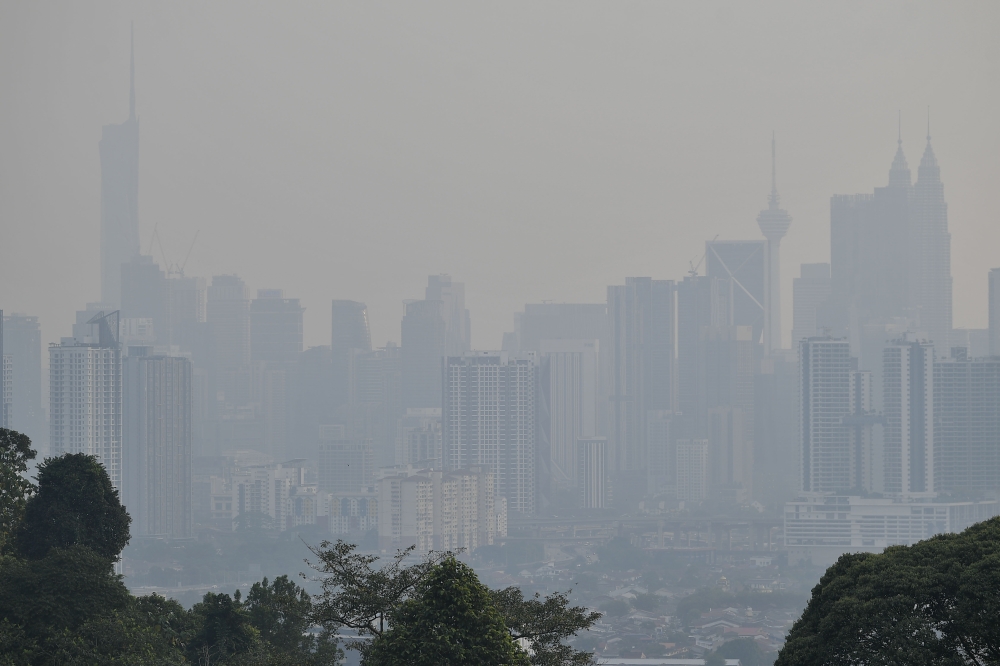 La Malaisie et l'Asie du Sud-Est en alerte rouge face au risque de brume sévère en 2026, avertit le rapport du SIIA