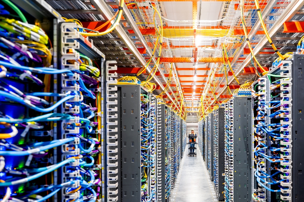 China’s LineShine overtakes US rival to become world’s fastest supercomputer