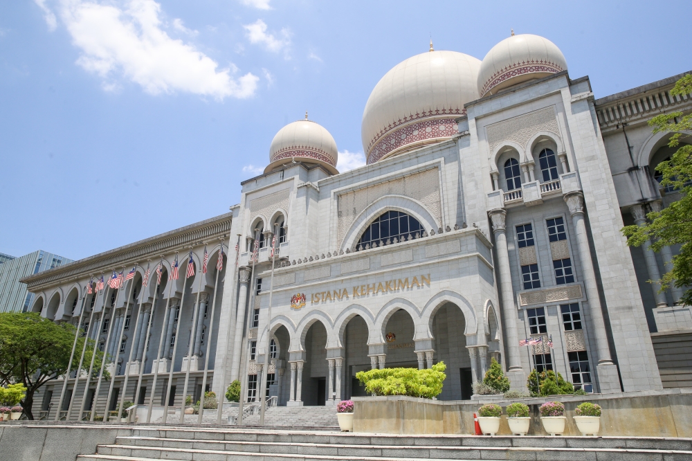 The Malaysian Bar files court challenges in situations such as when there is a need for the court to say what is legally right, with its challenges based on the law instead of against policies. — Picture by Choo Choy May 