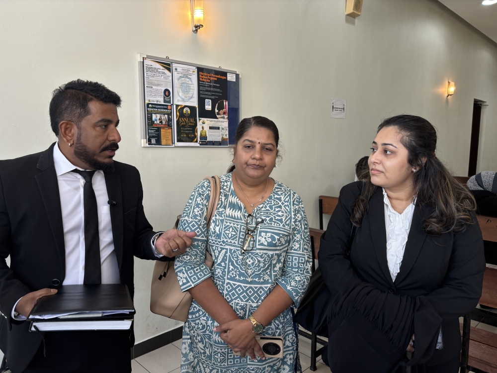 Indira Gandhi fails in second bid to cite IGP for contempt over daughter recovery case