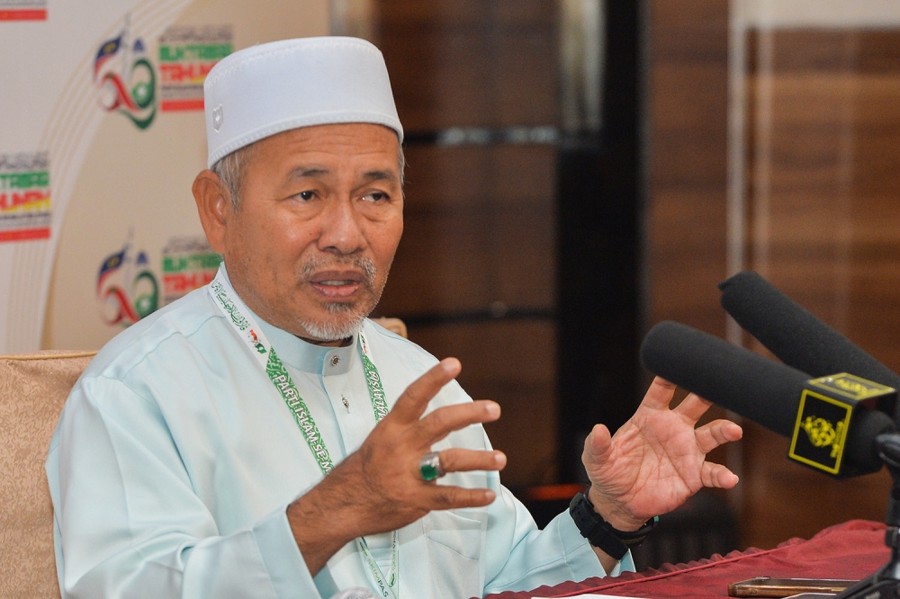Same logo, separate campaigns as PAS and Bersatu go it alone in Johor under Perikatan banner