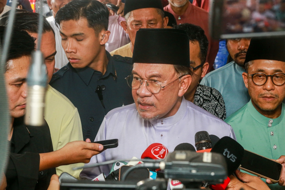 Anwar urges parties to keep Johor campaign civil, cautions against arrogance ahead of polls