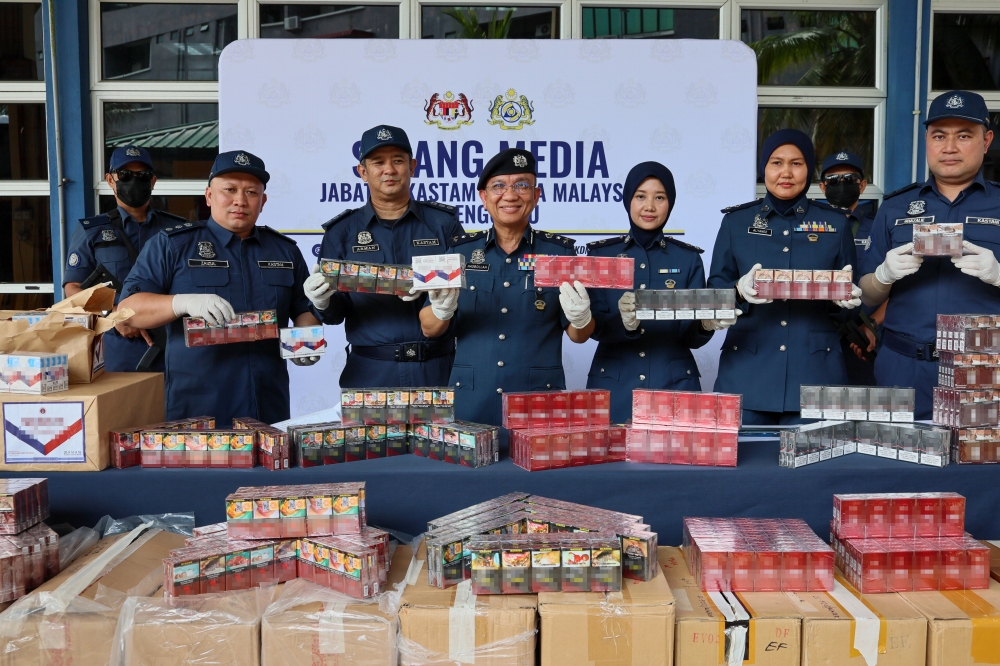 Customs Dept seizes over RM800,000 in untaxed cigarettes in four raids in Terengganu and Kelantan