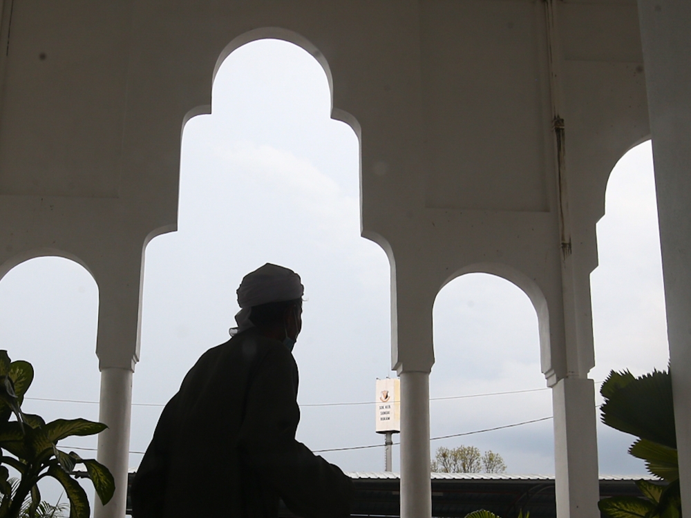 Publishers must review books with Quranic and hadis content carefully, says Jakim