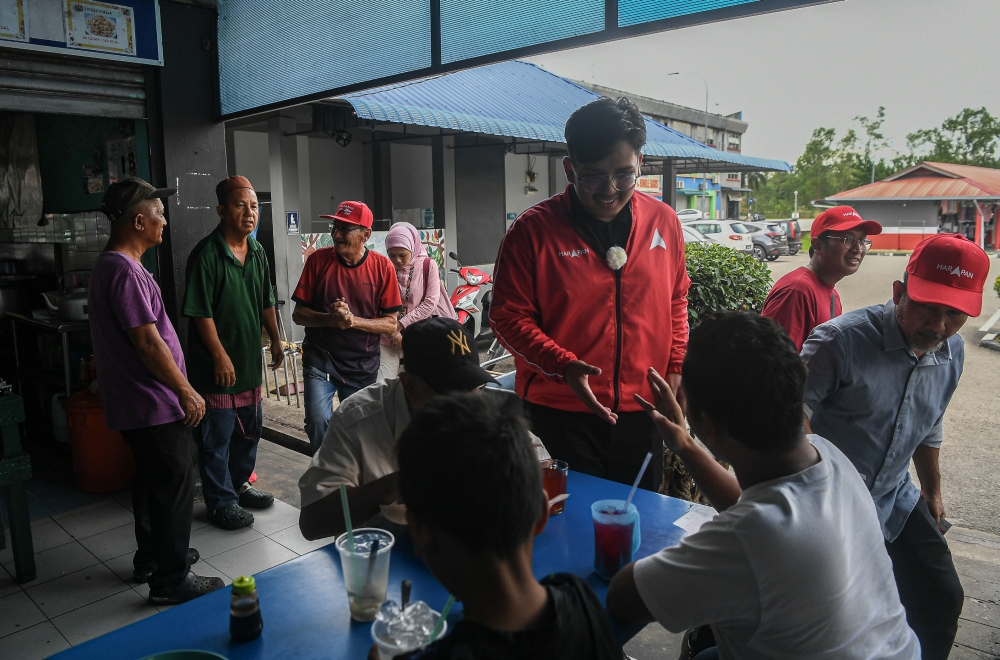 Pakatan’s youngest candidate Danish Hossman takes cue from PM Anwar in Johor Lama showdown