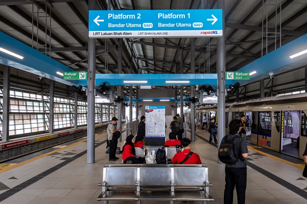 The Shah Alam Line comprises 20 stations and is being supported by 44 feeder buses and 40 Rapid KL On-Demand vans. — Picture by Firdaus Latif