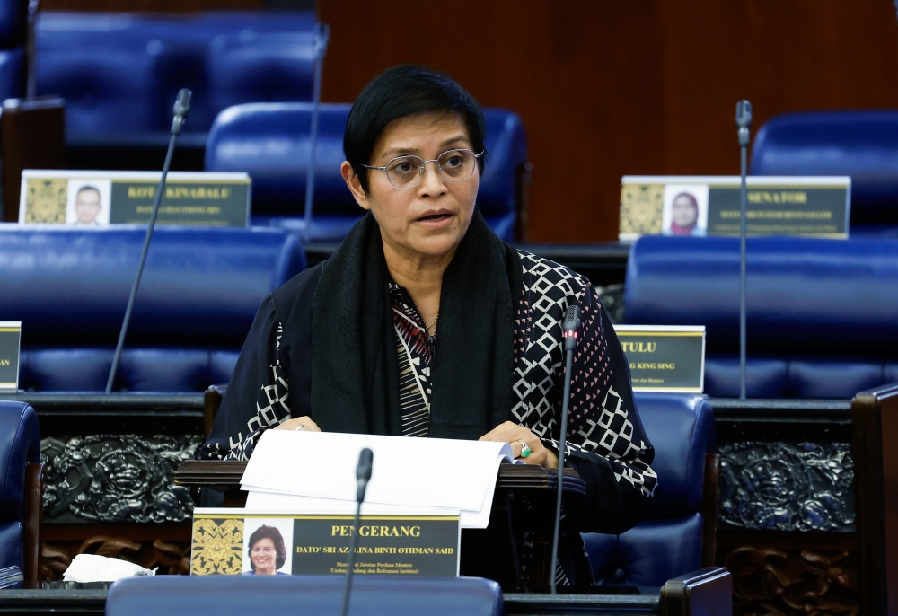 Azalina tables sweeping amendment to Act 792 expanding child sex crime law and closing loopholes overseas