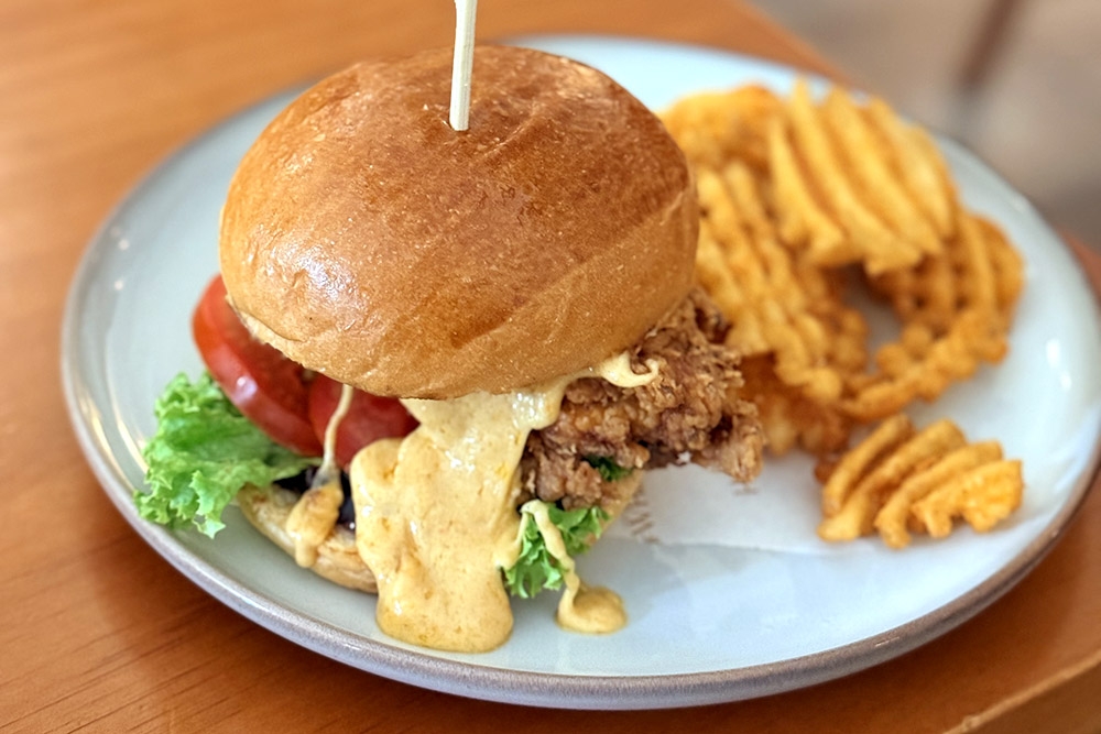 Blueberry Cheese Chicken Burger — Picture by CK Lim