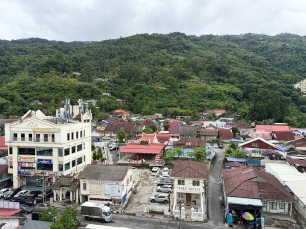 Located at the foothills of Penang Hill, Air Itam old town is a mix of old ‘kampung’ houses and modern buildings. — Picture by Opalyn Mok 