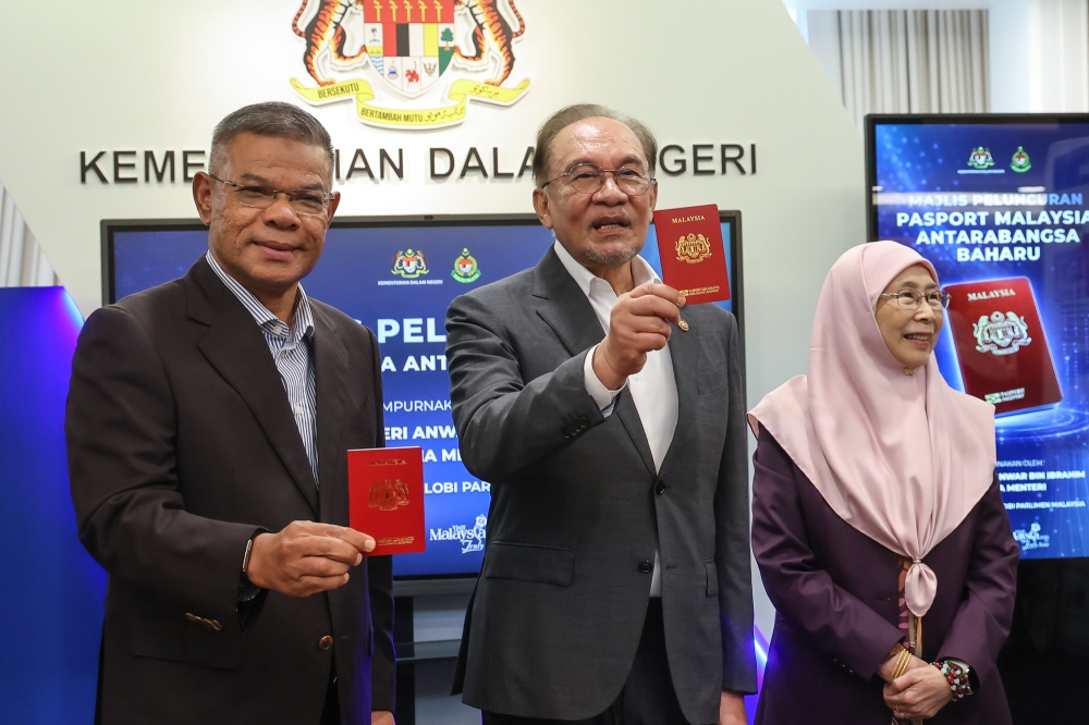 No need to rush to replace passports, says Immigration D-G as new rollout begins July 1