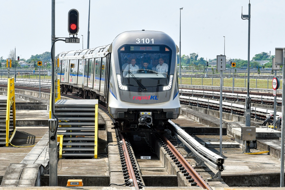 Under eight minutes just the start: Transport minister promises shorter wait time for LRT3 trains if Shah Alam crowds surge