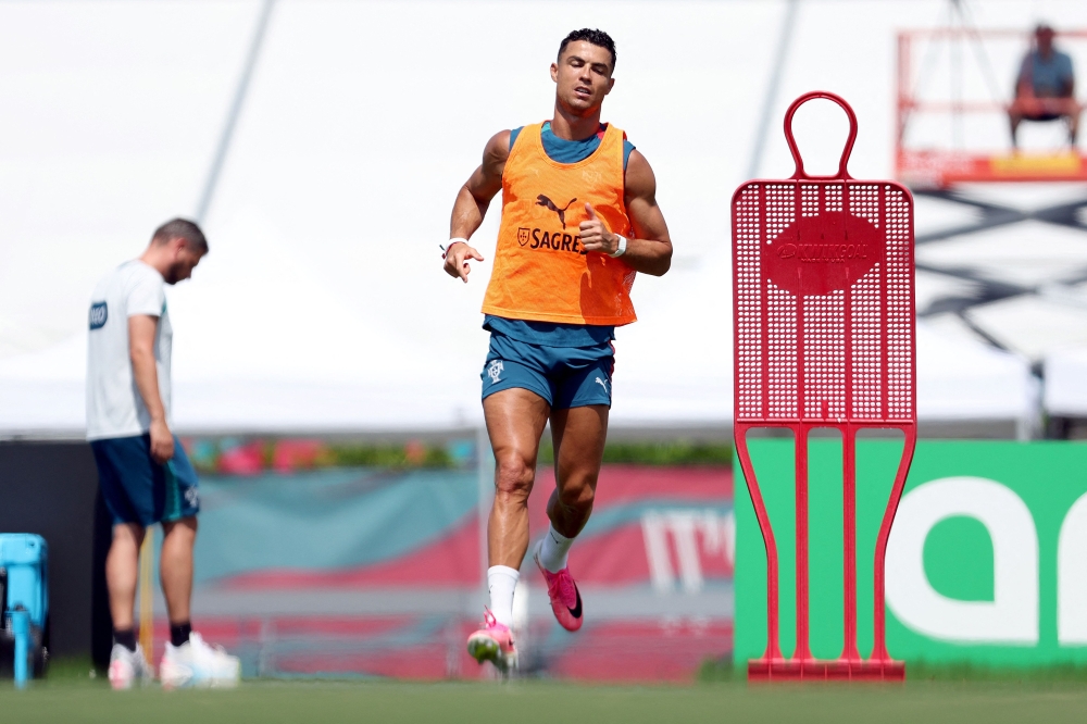Portugal’s Ronaldo, Croatia’s Modric to become first over-40 outfield players to face off at World Cup