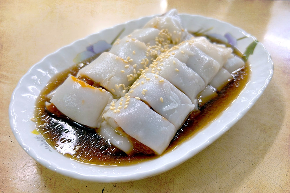 Hong Kong-style ‘chee cheong fun’. — Picture by CK Lim