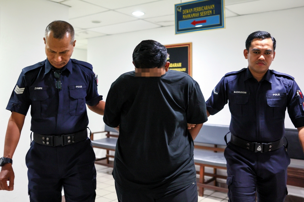 Hardware store worker in Terengganu accused of raping 16‑year‑old sister, pleads not guilty