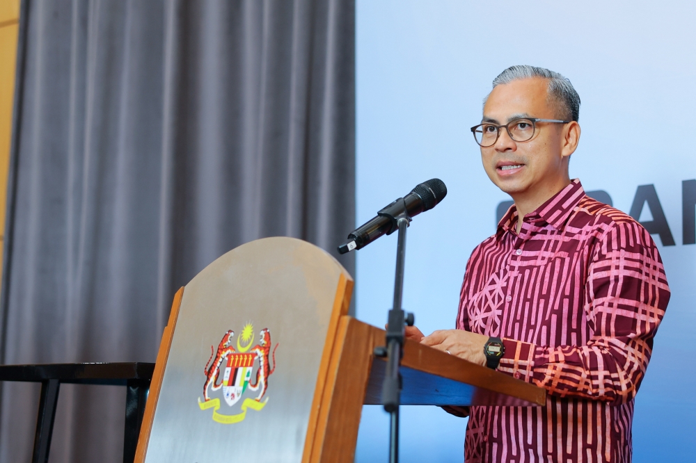 Fahmi warns voters over digital sabotage tactics and fake accounts in Johor polls