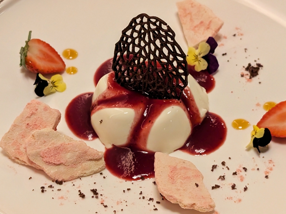 Make sure to leave room for dessert and try the ‘pannacotta’. — Picture by Ethan Lau 