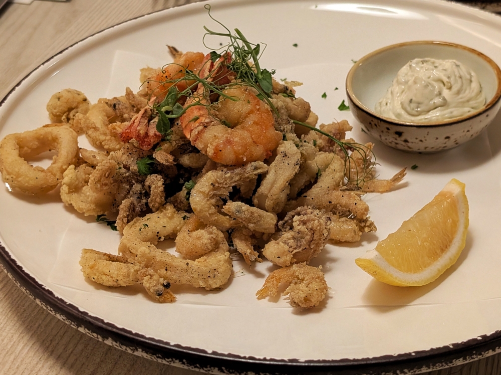 Hulking plate aside, the ‘fritto di mare’ is one of the better versions in this city. — Picture by Ethan Lau 