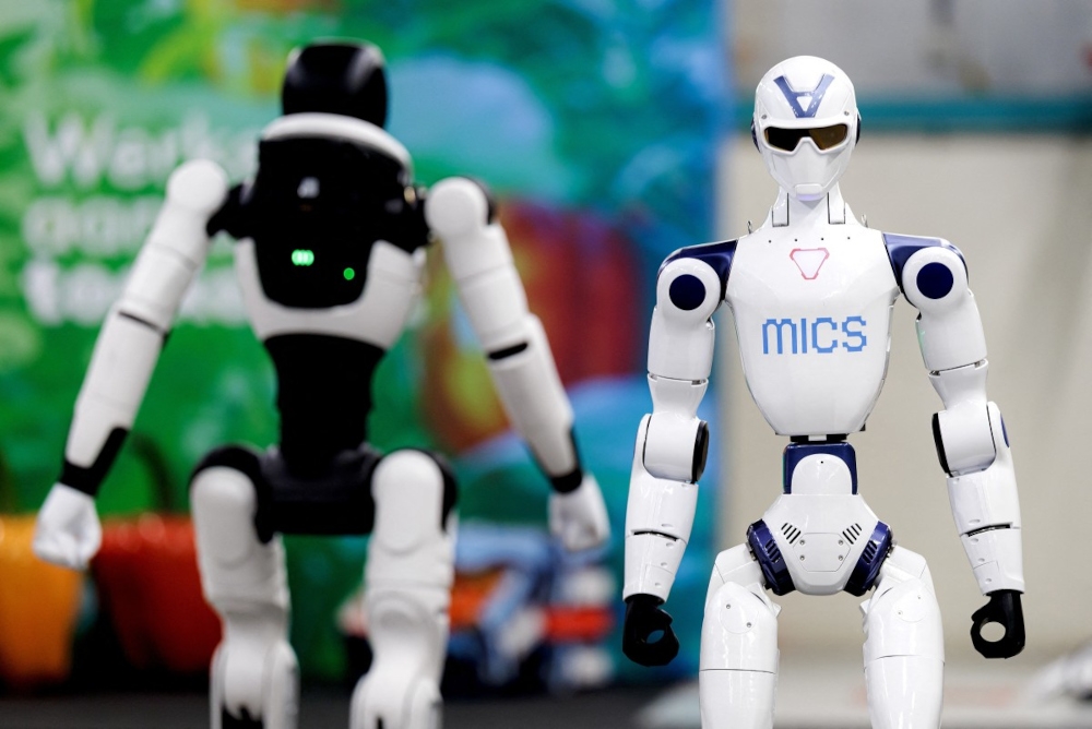 Dutch robot centre opens as Europe tries to close gap with China’s fast-moving humanoid race