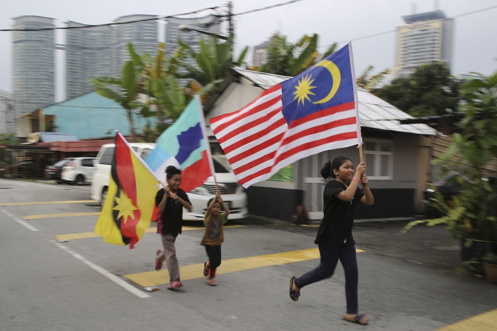 Miti: Govt confident Sabah, Sarawak can attract quality investments through downstream industries and strategic industrial parks