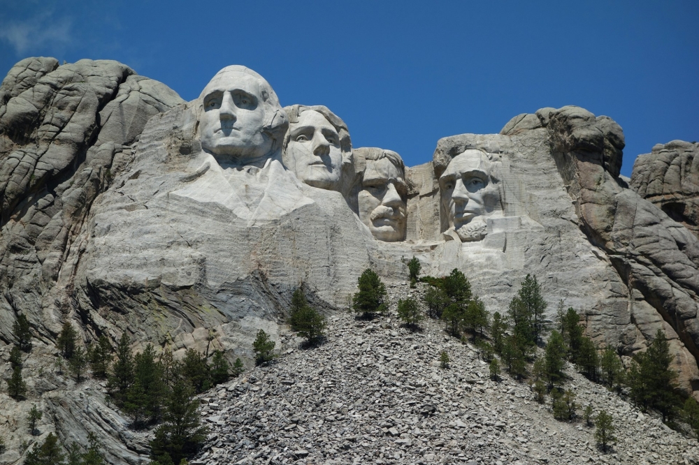 US 250th anniversary weekend begins as Trump plans Rushmore appearance, Mall rally and fireworks