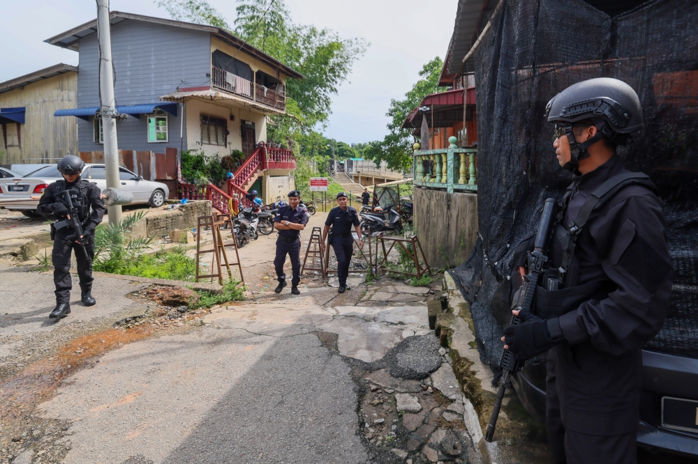 Malaysians still visiting Sungai Golok after Tak Bai blast, but avoiding longer trips