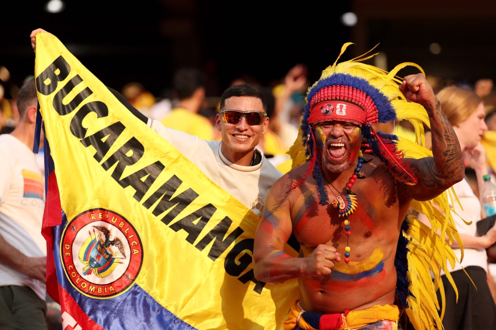 Colombia overcome Ghana to reach World Cup last 16