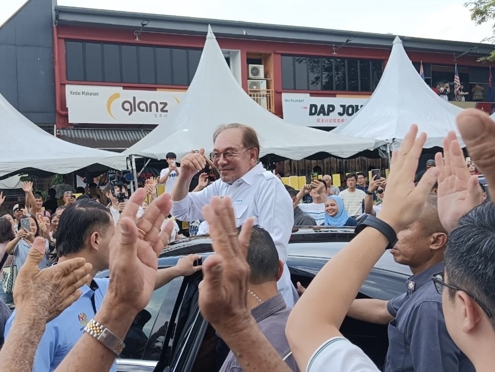 Anwar mulls raising STR aid and rejects claims Malays’ rights are under threat