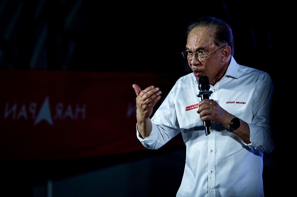 Anwar: rząd federalny obciążony rocznym zadłużeniem Felda w wysokości blisko 1 mld RM