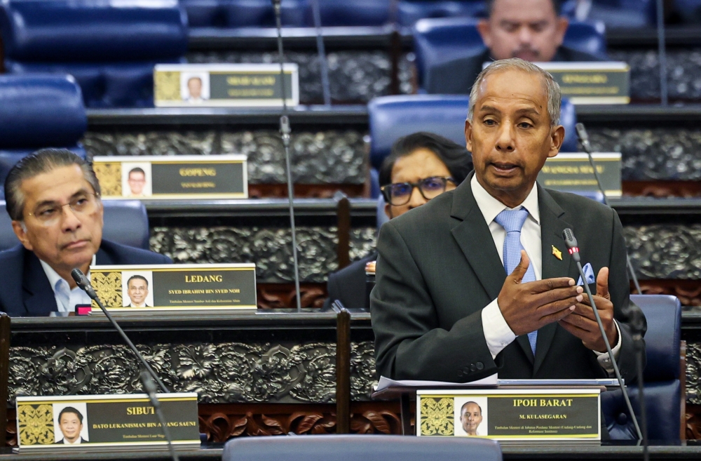 Govt reviewing indefinite detention of juvenile offenders under Child Act, Dewan Rakyat told