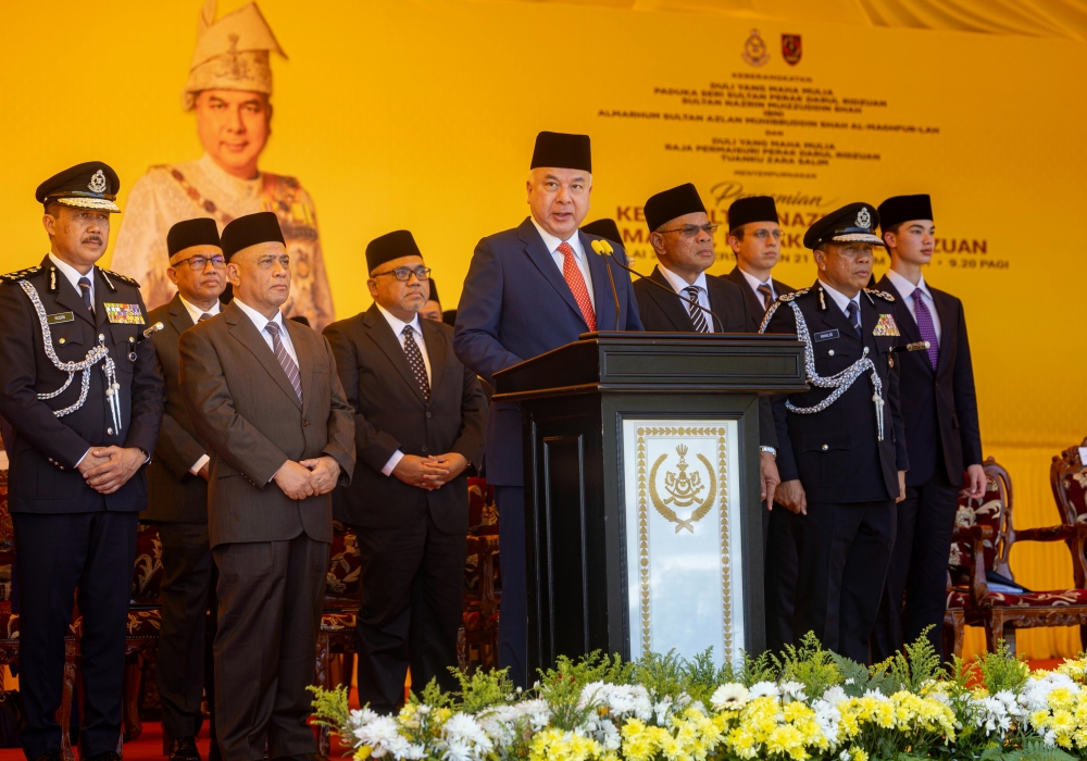 Perak Ruler officiates Sultan Nazrin Shah 69 Commando Camp in Ulu Kinta