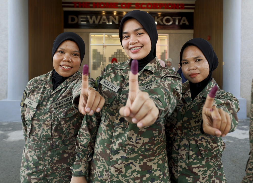 EC aims for 96pc turnout in early voting