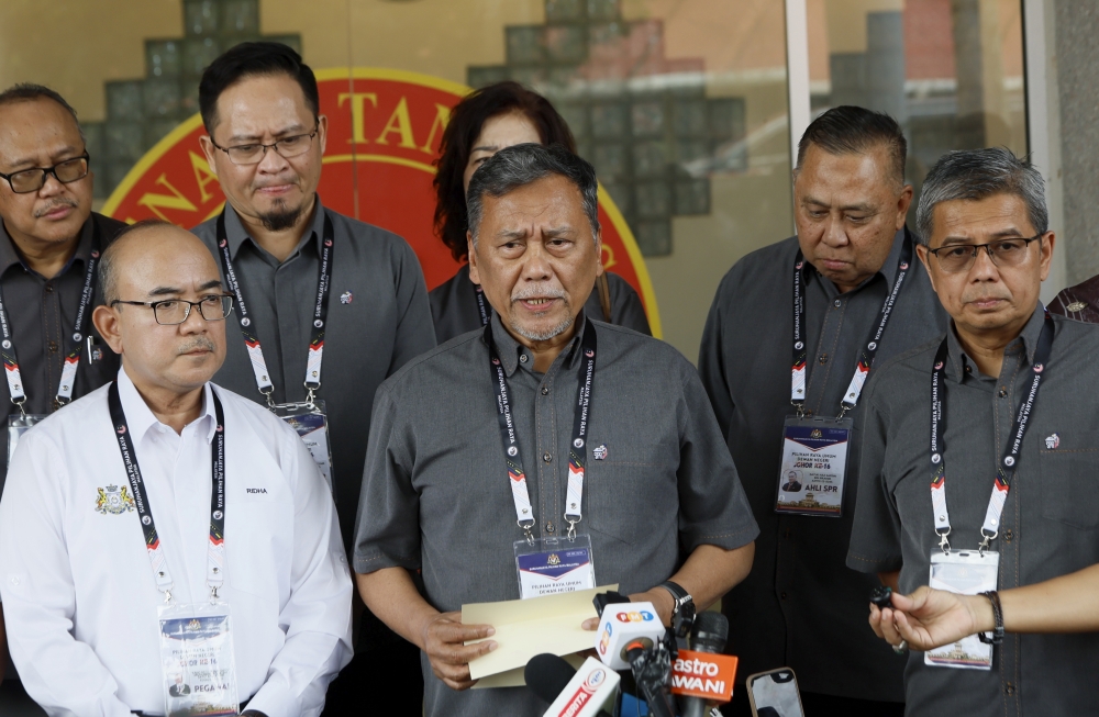 EC says Johor’s 56-seat election could be decided by 10pm on Saturday