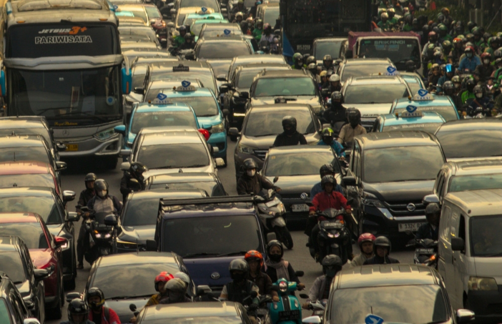 Too many cars, too few alternatives? The growing challenge of sustainable campus mobility — Koong Haw Shin, Muhammad Yasyri, and Mohd Salim Mohamed