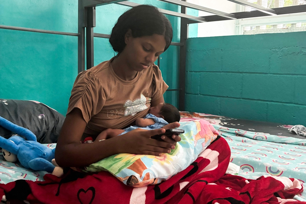 Hair ties, nail scissors and hope: How a baby was born after Venezuela’s deadly earthquakes