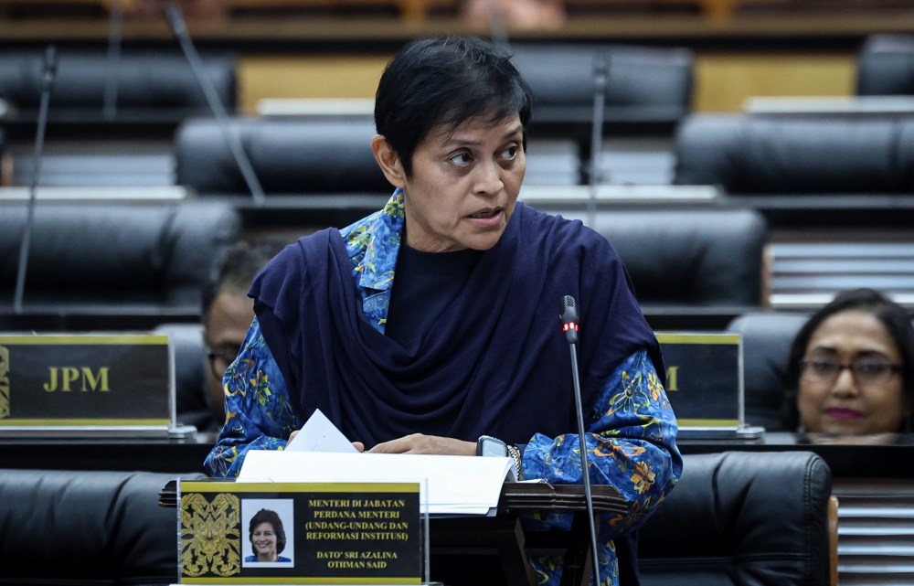 Putrajaya open to RCI on ‘corporate mafia’ claims after investigations, says Azalina