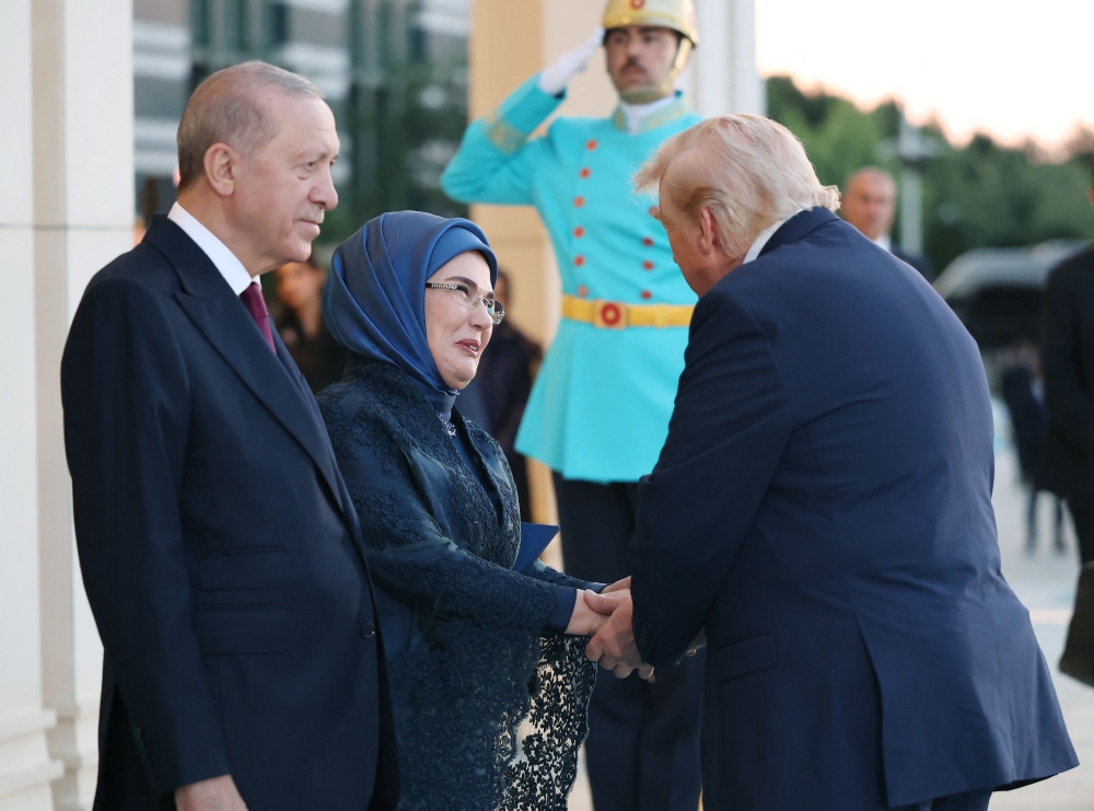 Trump, Nato allies to begin key talks at Turkey summit