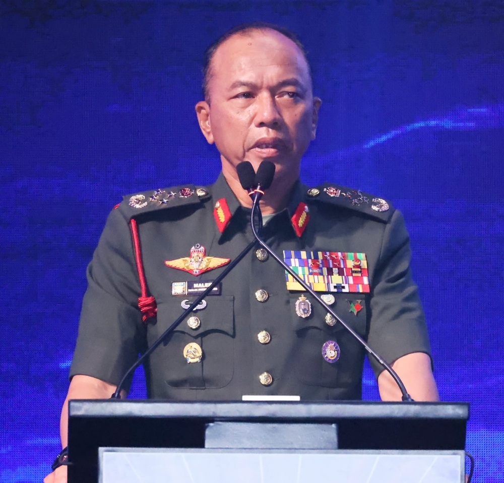 Chief of Defence Force Gen Tan Sri Malek Razak Sulaiman delivered the official speech on behalf of Defence Minister Datuk Seri Mohamed Khaled Nordin. — Picture courtesy of Defence Ministry