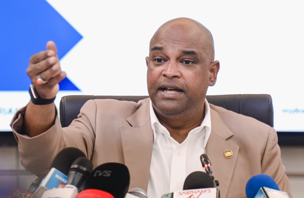 Lindung 24 Jam contributions now optional for local employees, mandatory for foreign workers, says HR minister
