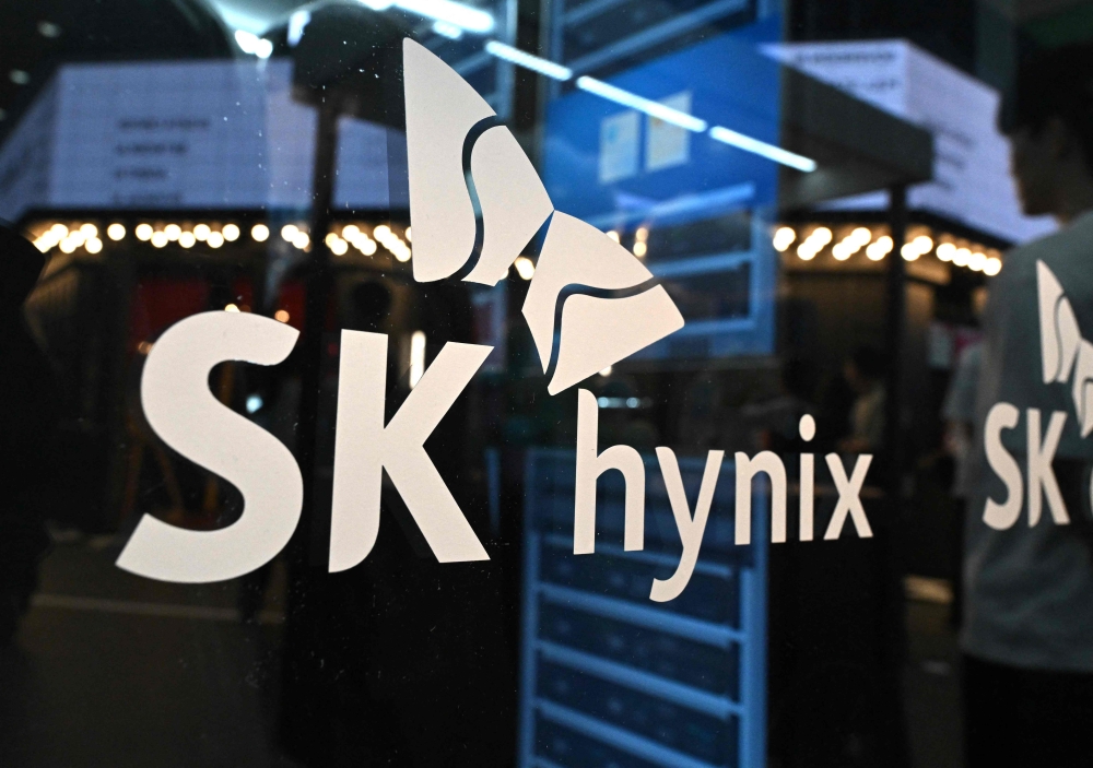 AI chip giant SK hynix dazzles in blockbuster Wall Street debut
