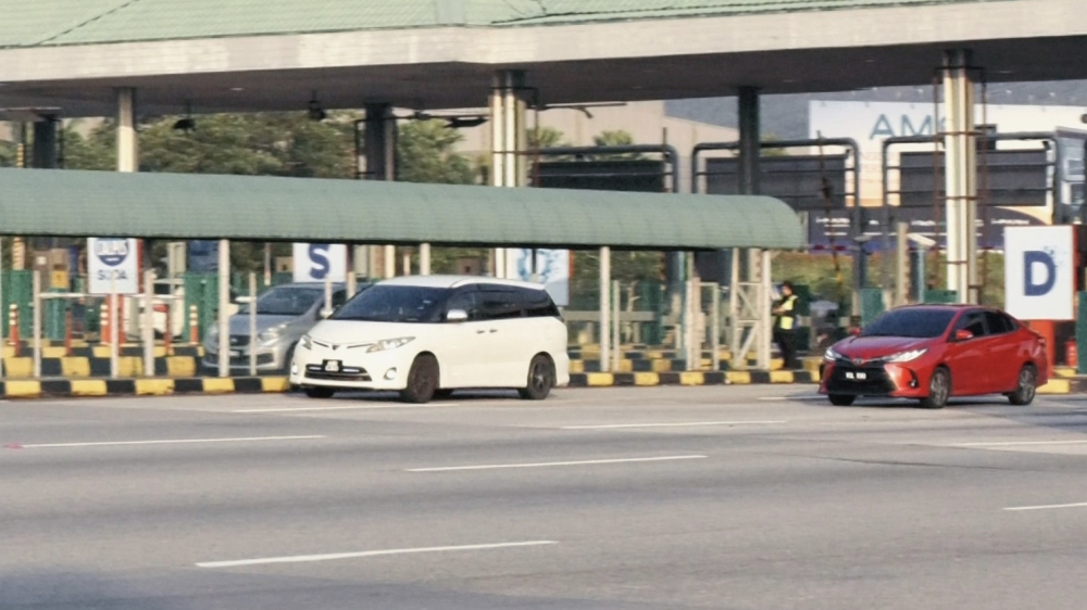 Smooth traffic at Johor Causeway, Second Link and main JB roads on polling day