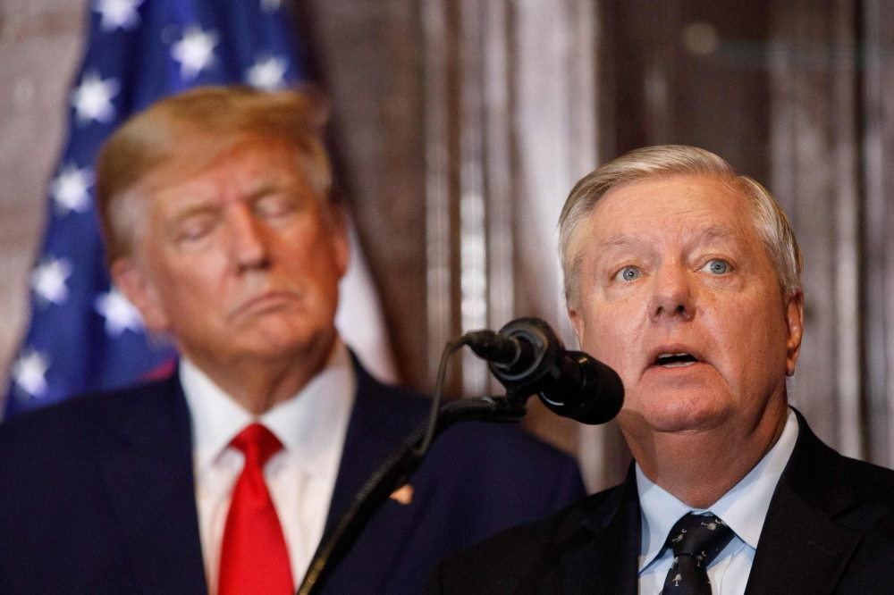 Trump leads tributes after key ally Lindsey Graham dies at 71, leaving big gap in his inner circle