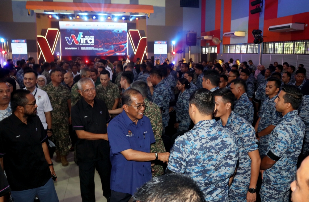 Defence minister says LTAT payouts higher than 5pc within reach, if its investments deliver