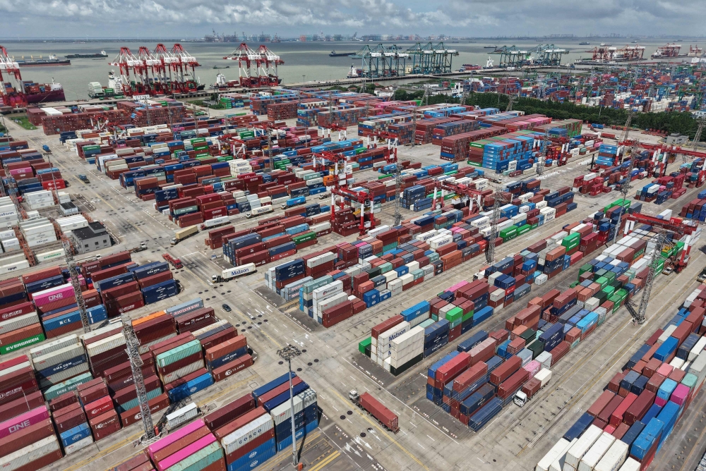 China says exports soar more than forecast in June
