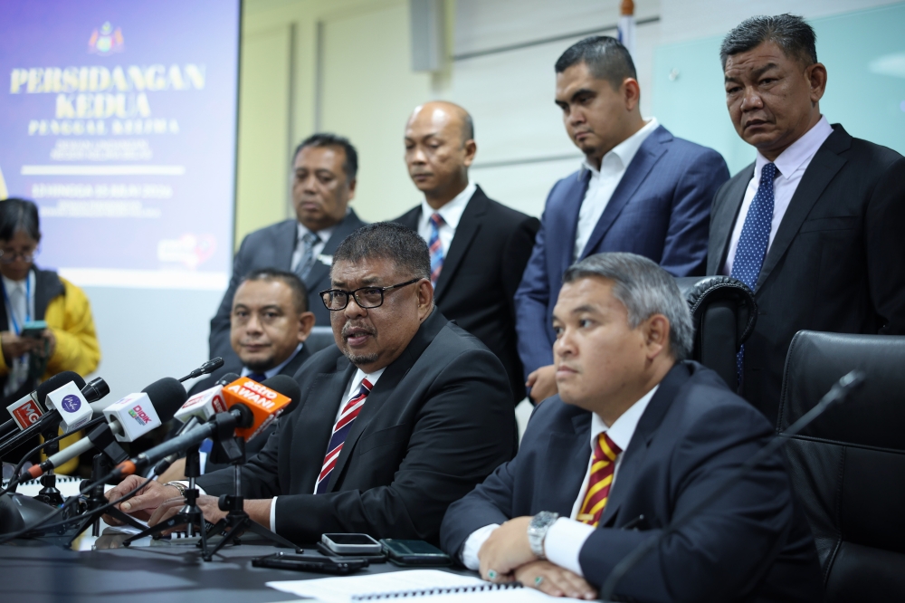 Melaka govt to function as usual despite DAP pullout, says CM