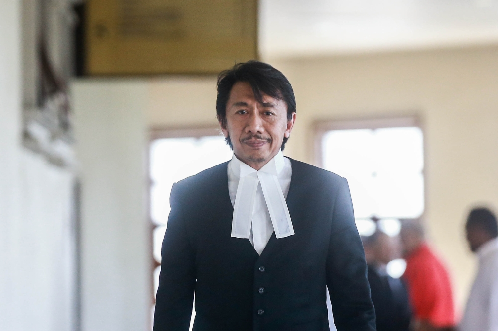 Lawyer Datuk Amer Hamzah Arshad is at the Kuala Lumpur Court Complex on March 10, 2026. — Picture by Sayuti Zainudin